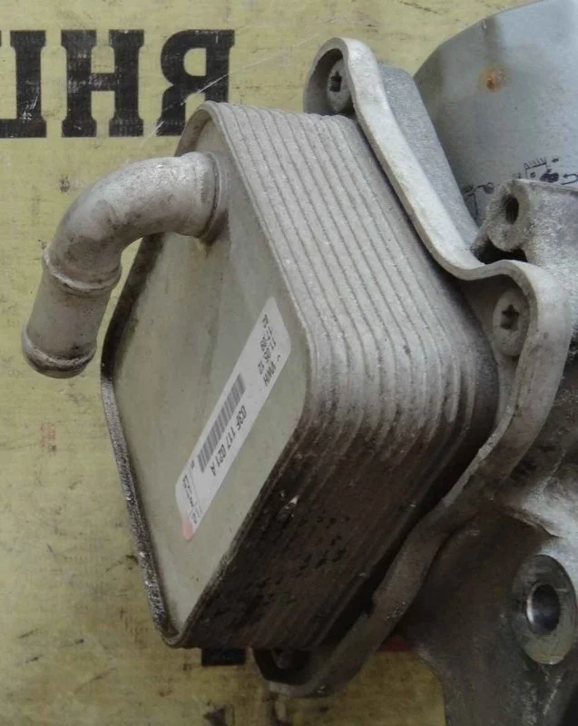 Радиатор Skoda Yeti 03F117021A