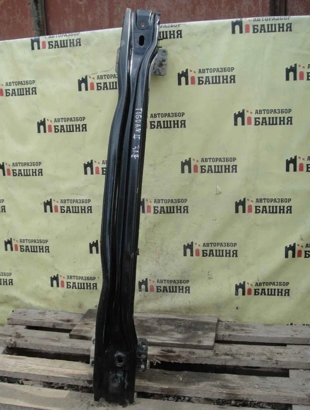 Усилитель бампера Volkswagen Tiguan 2016 5NA807305A, задний