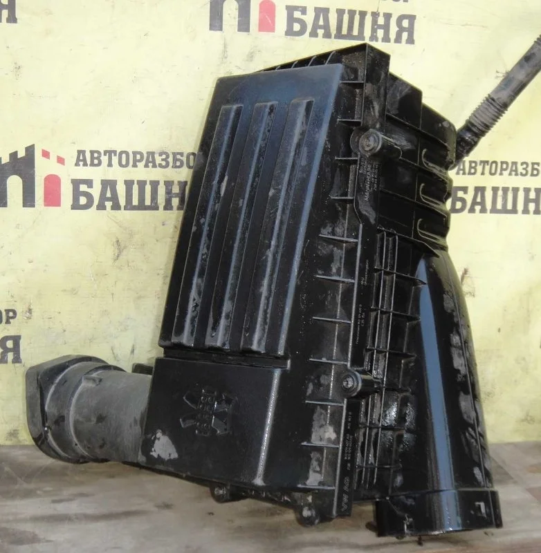 Корпус воздушного фильтра Skoda Superb 1K0129607AG