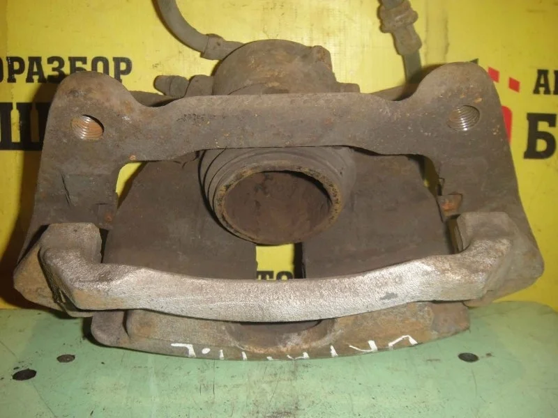 Суппорт Skoda Octavia 8V0615123 A7, передний левый