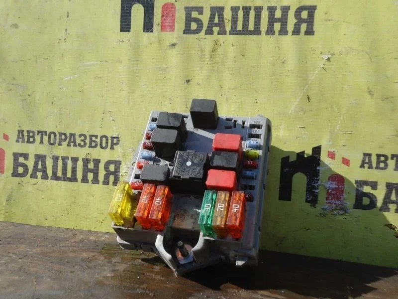 Блок предохранителей Fiat Albea 46766010