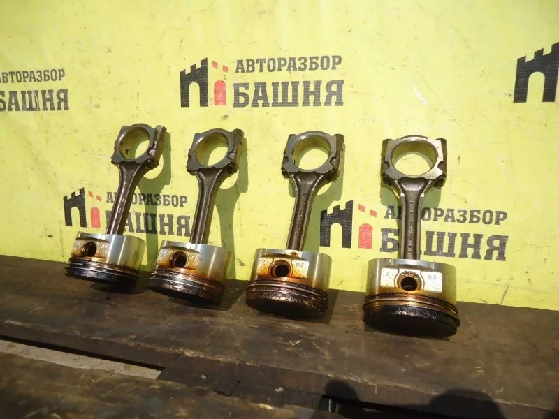 Поршень Nissan Almera 121004M50A B10