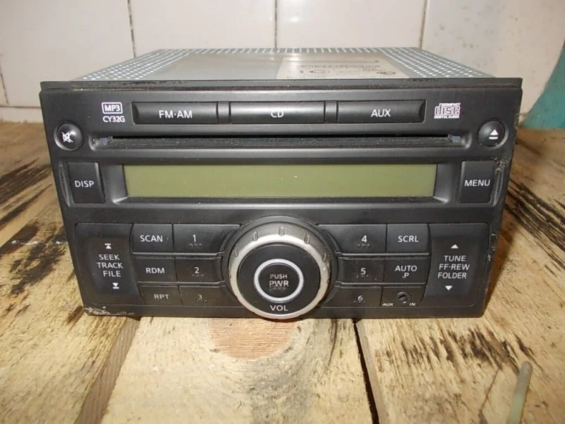 Магнитола Nissan Tiida 28185EM01A C11