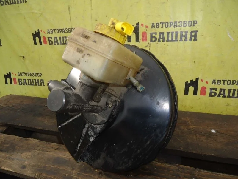 Главный тормозной циллиндр Volkswagen Jetta 1J1614019