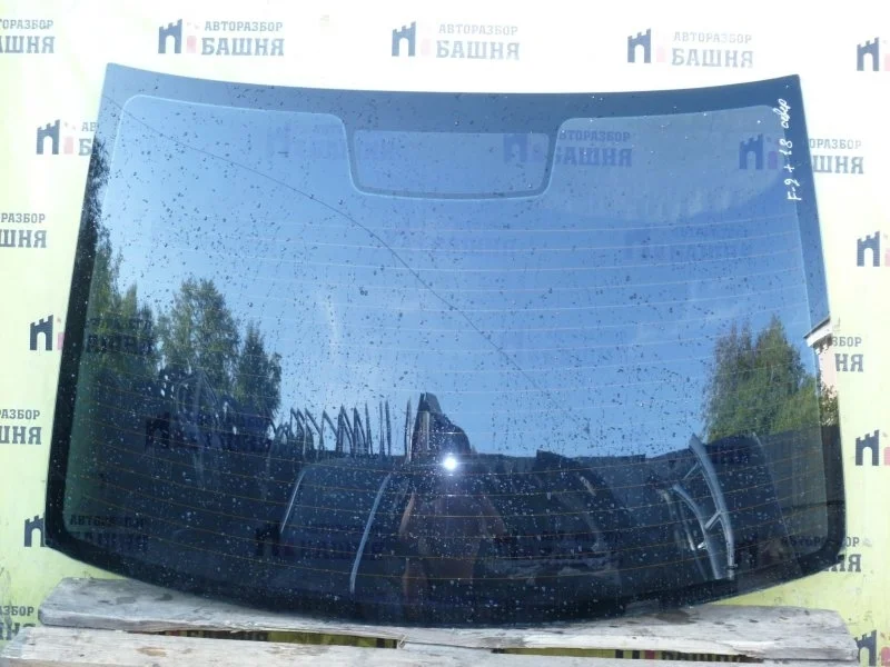 Стекло заднее Ford Focus 1362994 2