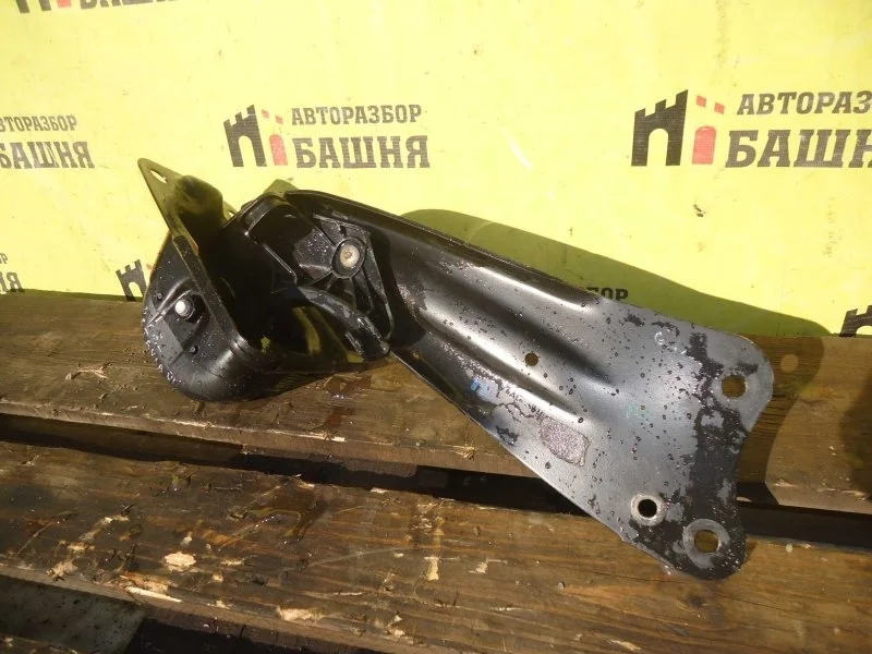 Рычаг Skoda Octavia 1K0505223K, задний левый