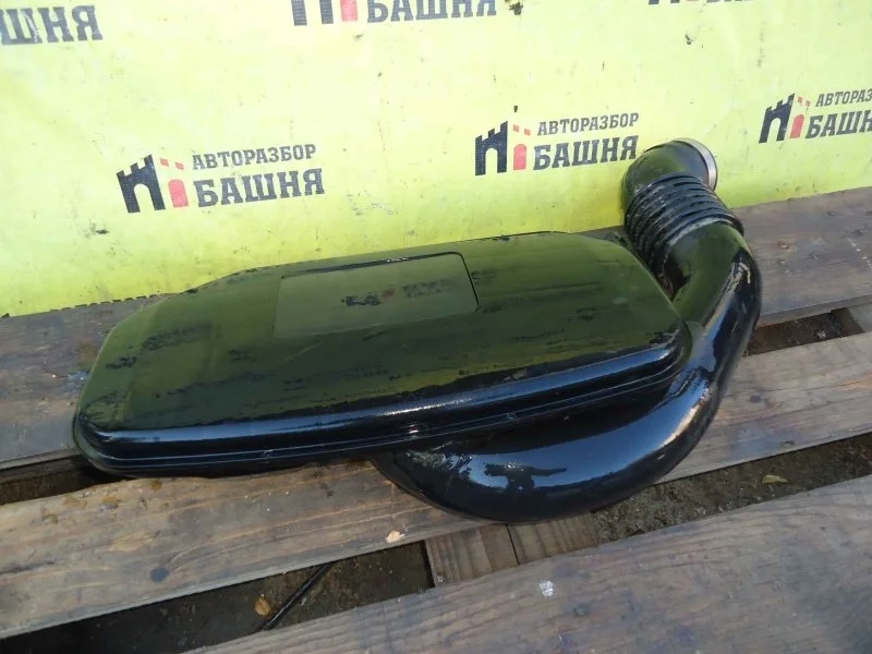 Воздухозаборник Subaru Outback 46012AJ00A B14