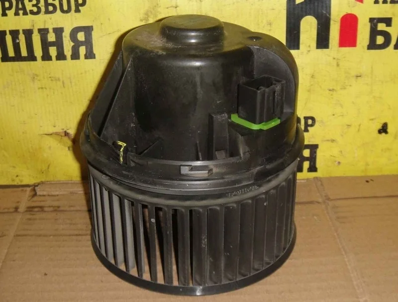 Моторчик печки Ford Focus 1696006 3