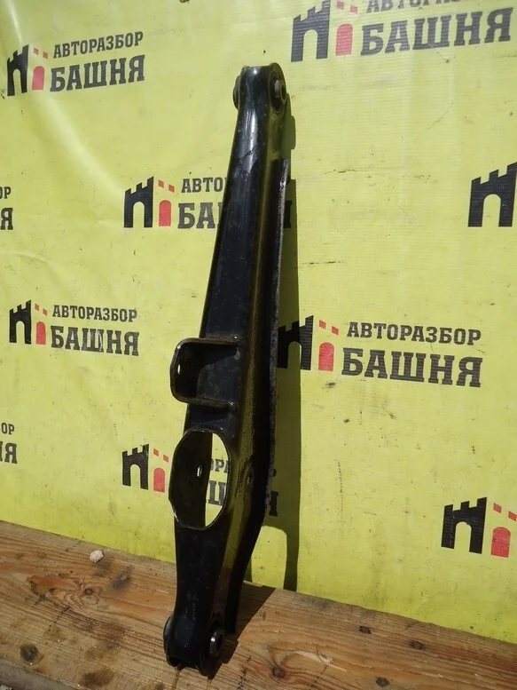 Рычаг Mitsubishi Lancer 4113A011 CY, задний