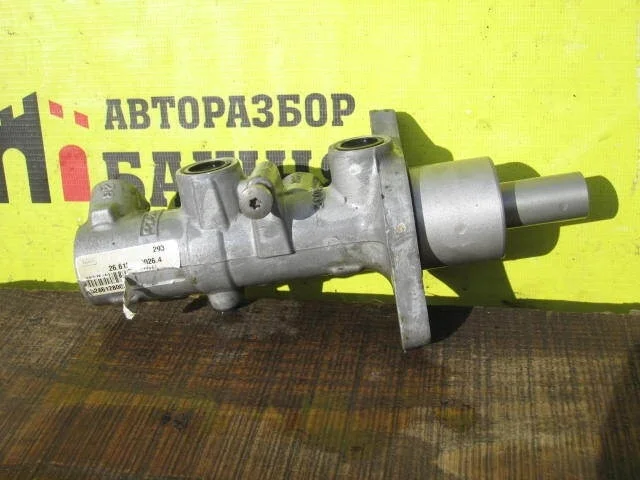 Главный тормозной цилиндр Ford Explorer DG1Z2140B