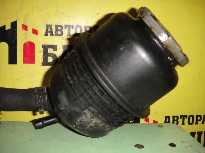 Бачок гур Audi A4 4F0422371D B7