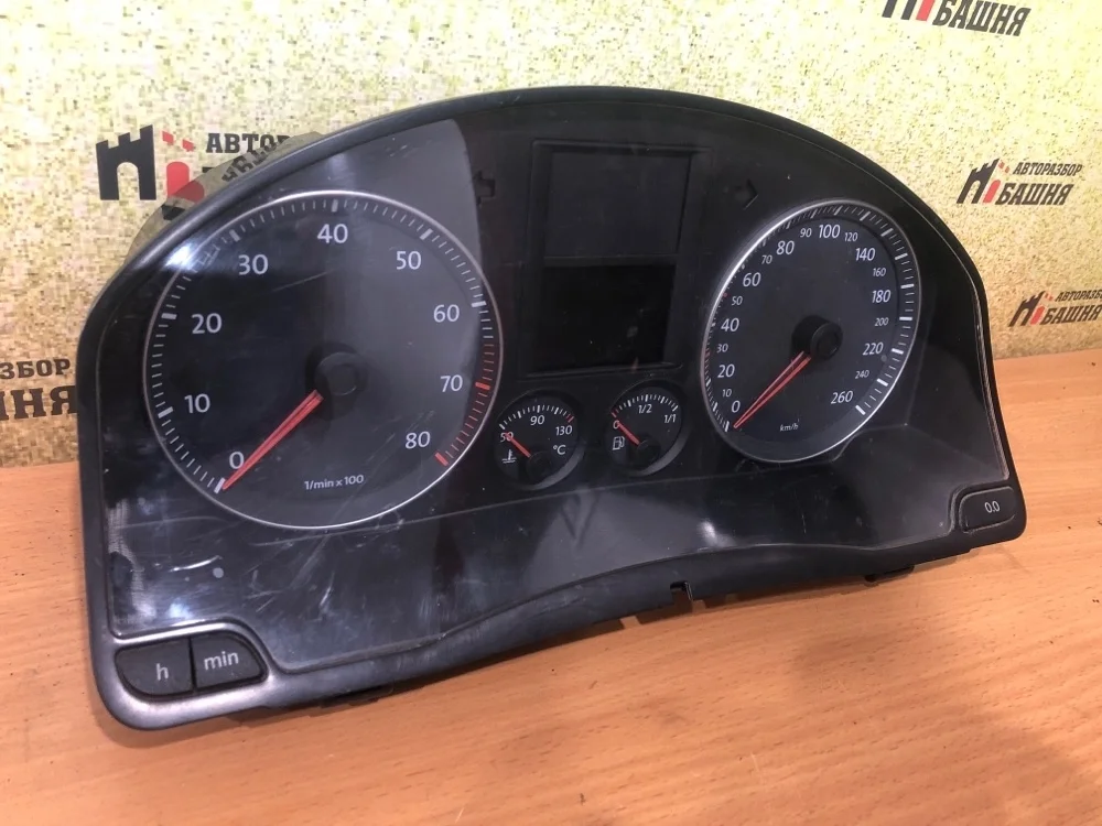 Щиток приборов Volkswagen Jetta 1K0920854P