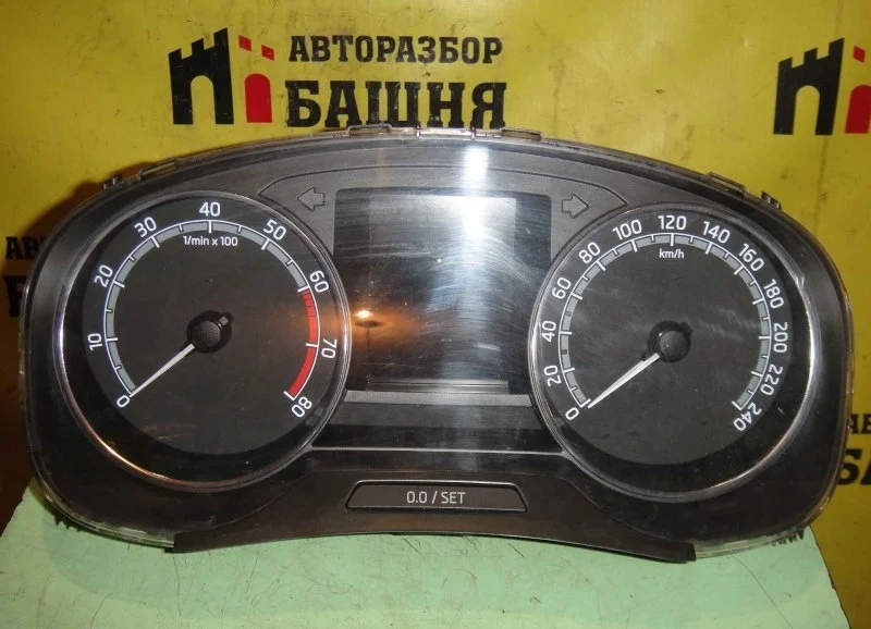 Щиток приборов Skoda Rapid 5JA920700A
