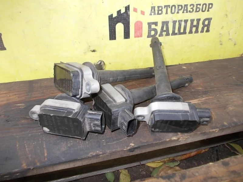 Катушка зажигания Nissan Tiida 22448ED800 C11