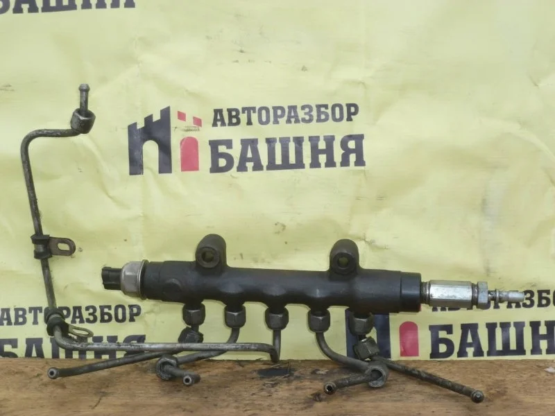 Рампа топливная Ford Transit 1497163