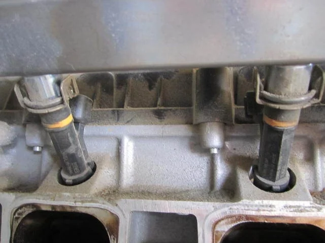 Форсунка топливная Mazda 6 L3G513250 GH L8