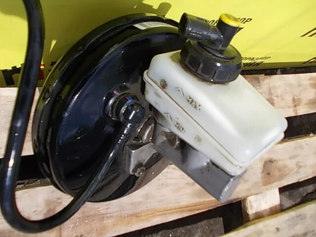 Главный тормозной цилиндр Renault Logan 6001551028