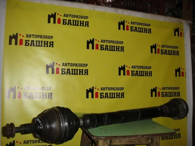 Приводной вал Skoda Superb 1K0407272PL, правый