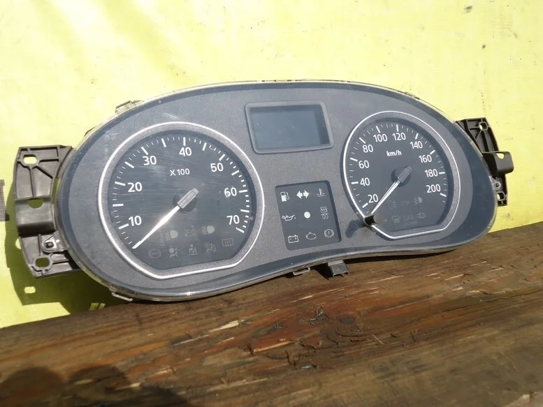 Щиток приборов Nissan Almera 2481000Q4B G15 K4MC697