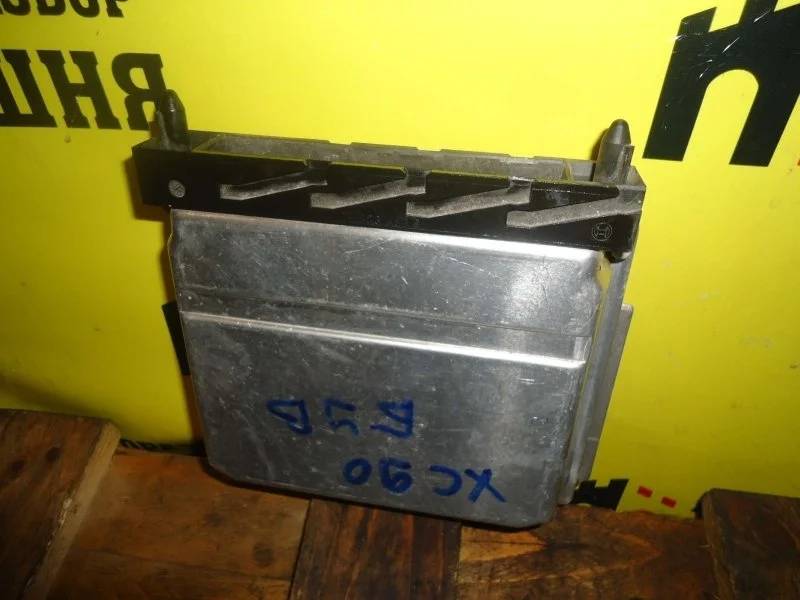 Блок управления двс Volvo Xc90 8602779