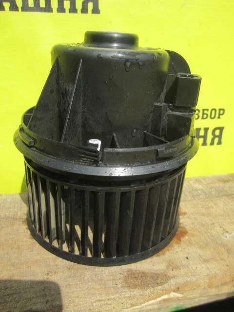 Моторчик печки Ford Focus 1362640 2