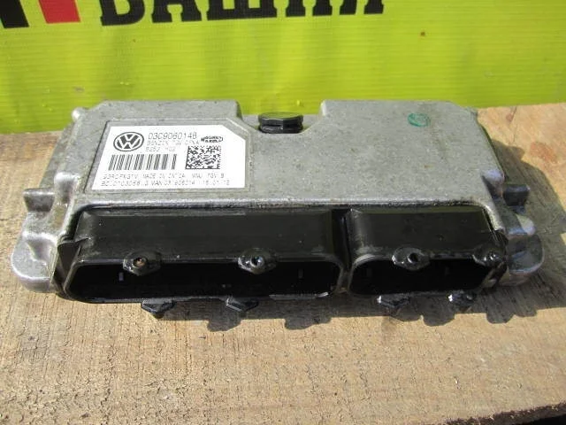 Блок управления двс Volkswagen Polo 03C906014B