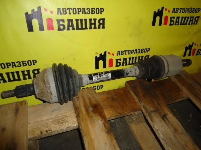 Привод Volkswagen Polo 6R0407763F, левый