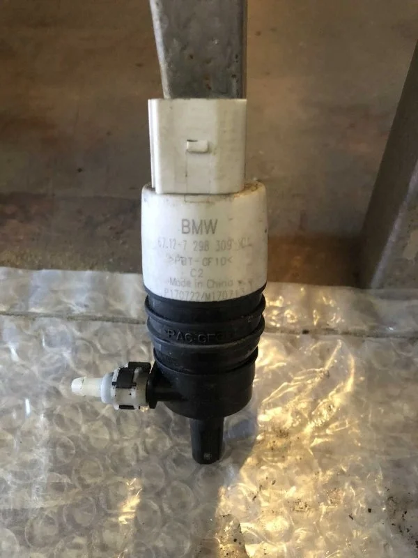 Насос омывателя BMW 5 67127302589 G30