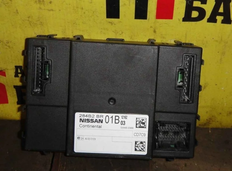 Блок комфорта Nissan X-Trail 284B2BR01B T31