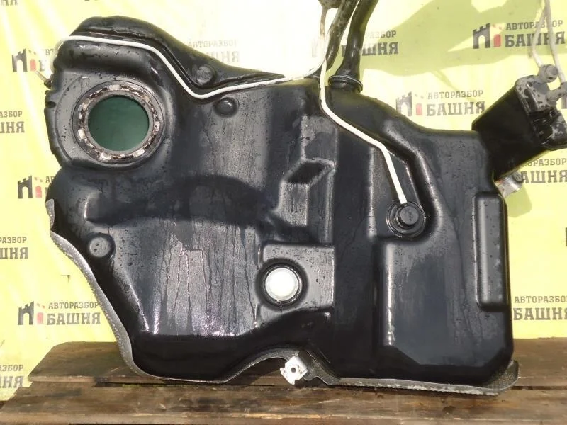 Бензобак Volkswagen Passat CC 3C0201055AG
