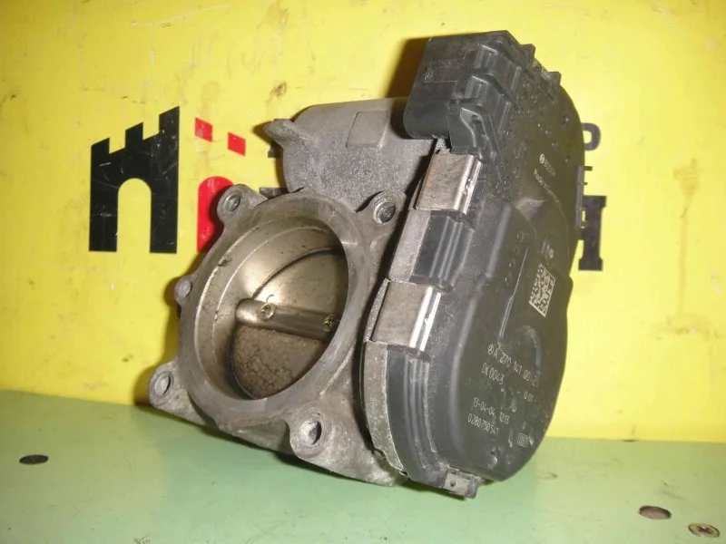 Дроссельная заслонкa Mercedes B-Class A2701410025 W246