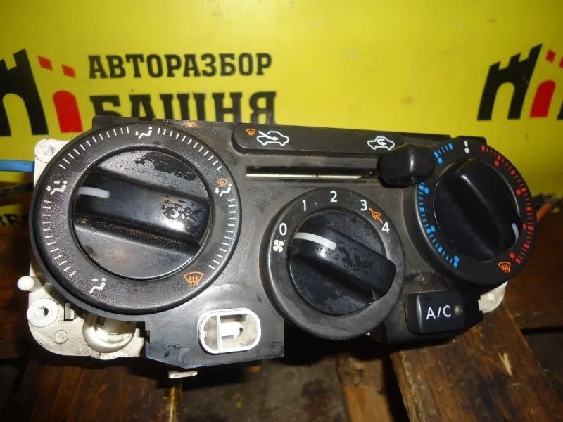 Блок управления отопителя Nissan Note 275109U00B E11
