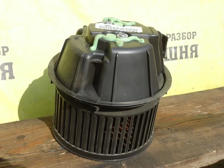 Моторчик печки Nissan Almera 2712000Q1F G15 K4MC697