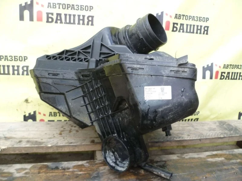 Корпус воздушного фильтра Audi A4 8K0133837BJ B8