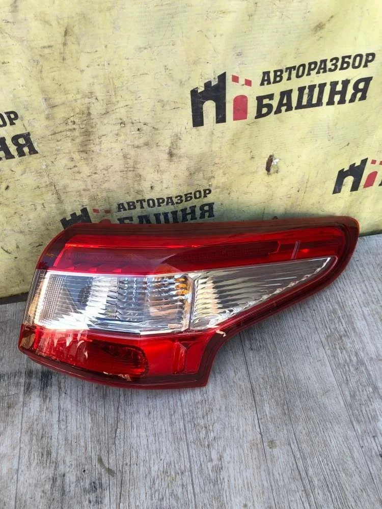 Фонарь наружний Nissan Qashqai 2016 265504EA0A J11 HRA2DDT, правый