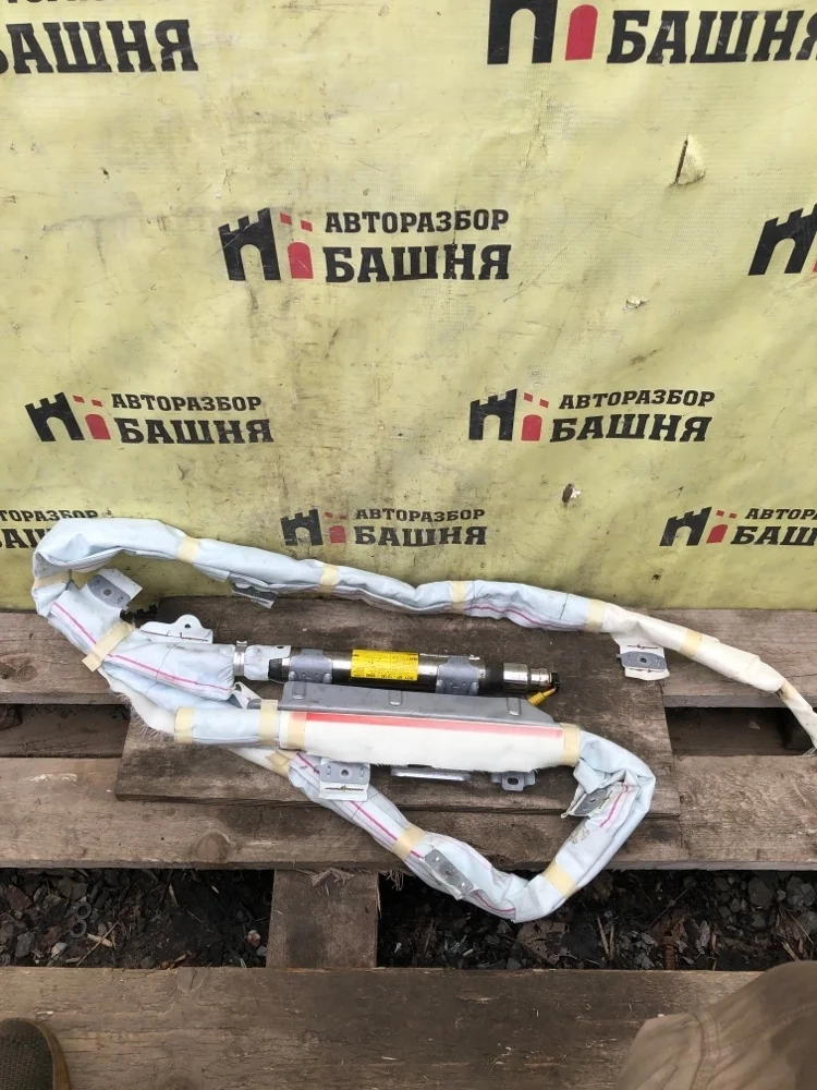 Шторка боковая AirBag Lexus RX450 2010 6217048050 GYL15 2GRFXE, правая