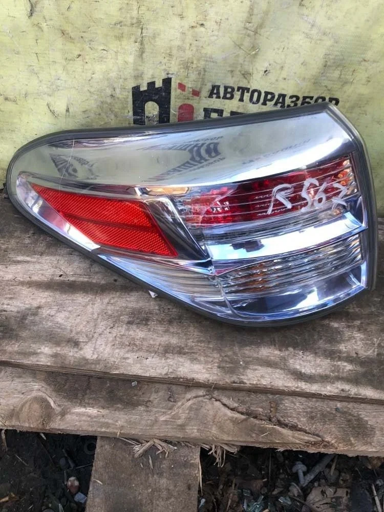 Фонарь наружний Lexus RX450 2010 8156148250 GYL15 2GRFXE, левый