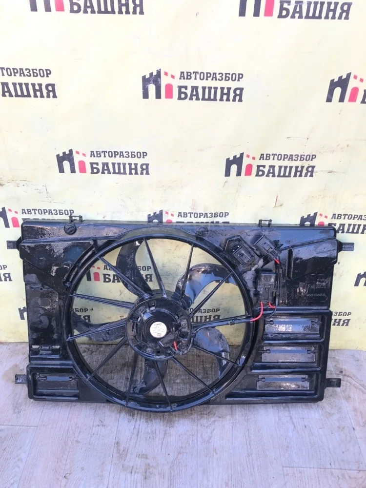 Диффузор радиатора Ford Tourneo Custom 2013 2192892 M1LRF АВТОБУС 2.2CRTC