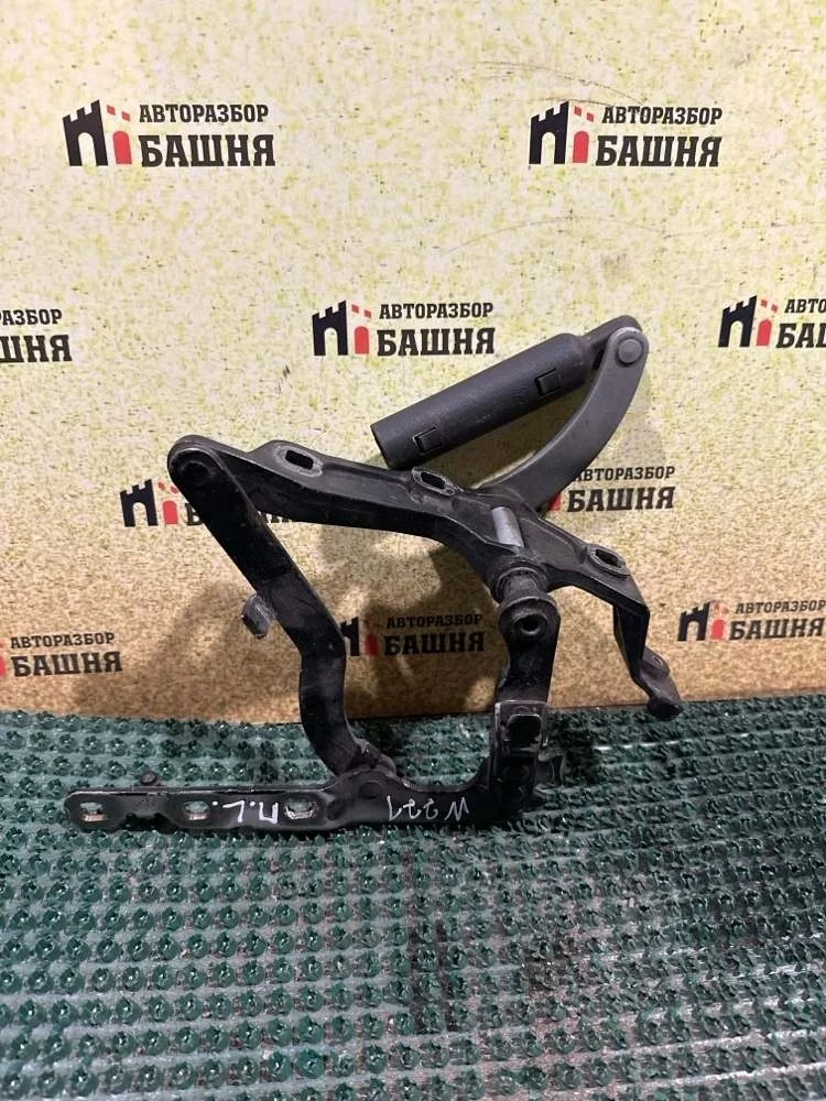 Петля капота Mercedes S500 2006 A2218800328 W221 273.961, левая