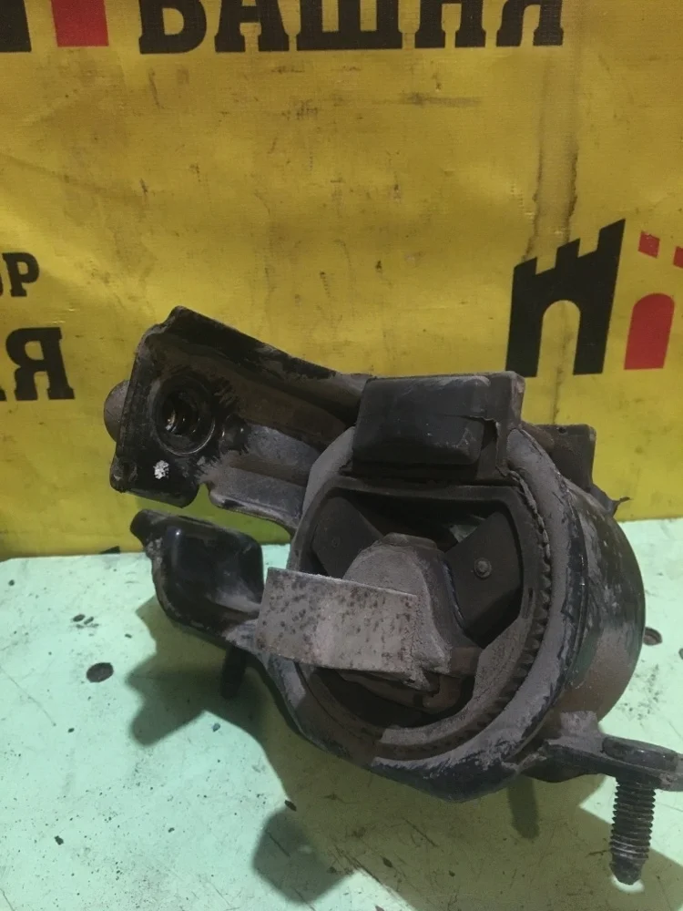 Подушка двигателя Volkswagen Polo 2013 6Q0199555AT 5 CFNA, левая