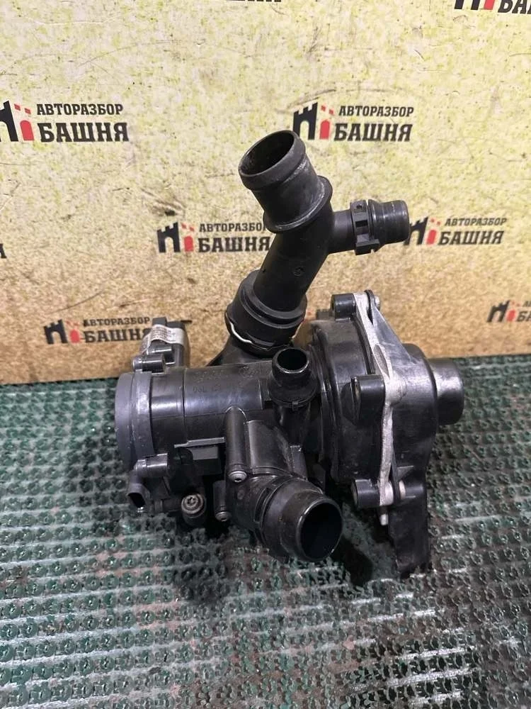 Корпус термостата Audi Q5 2019 06L121111M DJYA