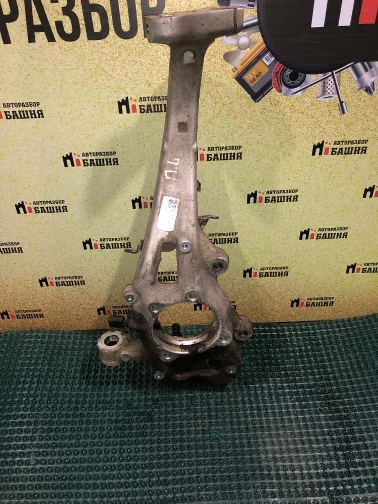 Кулак поворотный Audi Q5 2019 80A407253C DJYA, передний левый