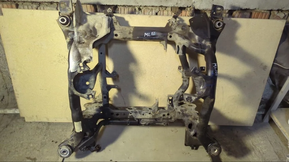 Балка Mercedes M-Class 2014 A1663302200 W166 OM642.826, передняя