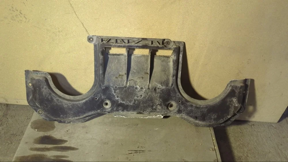 Защита днища кузова Mercedes M-Class 2014 A1665200523 W166 OM642.826, задняя