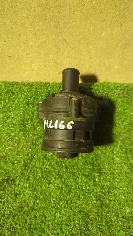 Насос ОЖ дополнительный Mercedes M-Class 2014 A6398350064 W166 OM642.826