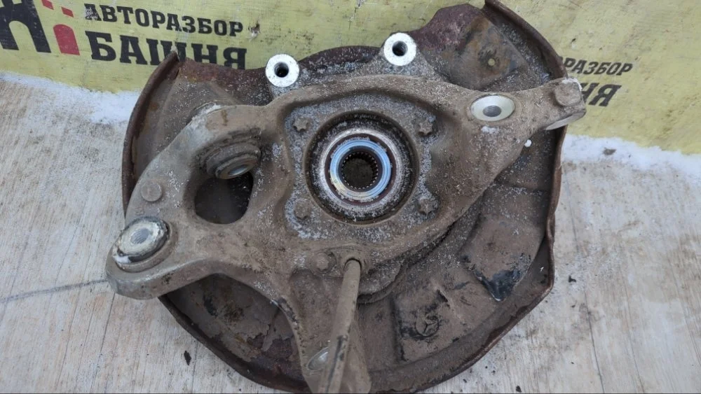 Кулак поворотный Mercedes E-Class 2015 A2123500141 W212 651.924, задний левый