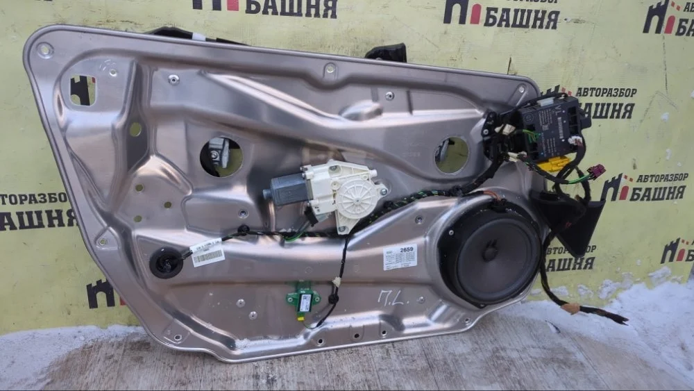 Стеклоподьемник Mercedes E-Class 2015 A2127201579 W212 651.924, передний левый