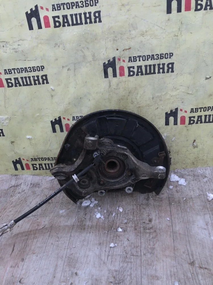 Кулак поворотный Mercedes E-Class 2015 A2123500241 W212 651.924, задний правый