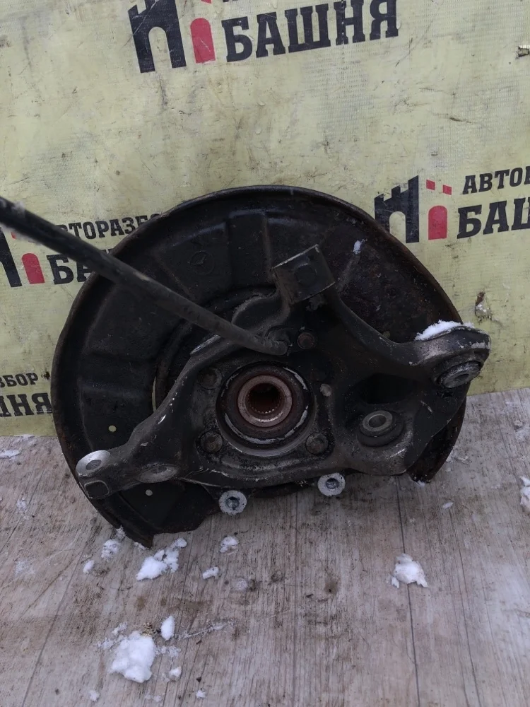 Кулак поворотный Mercedes E-Class 2015 A2123500141 W212 651.924, задний левый