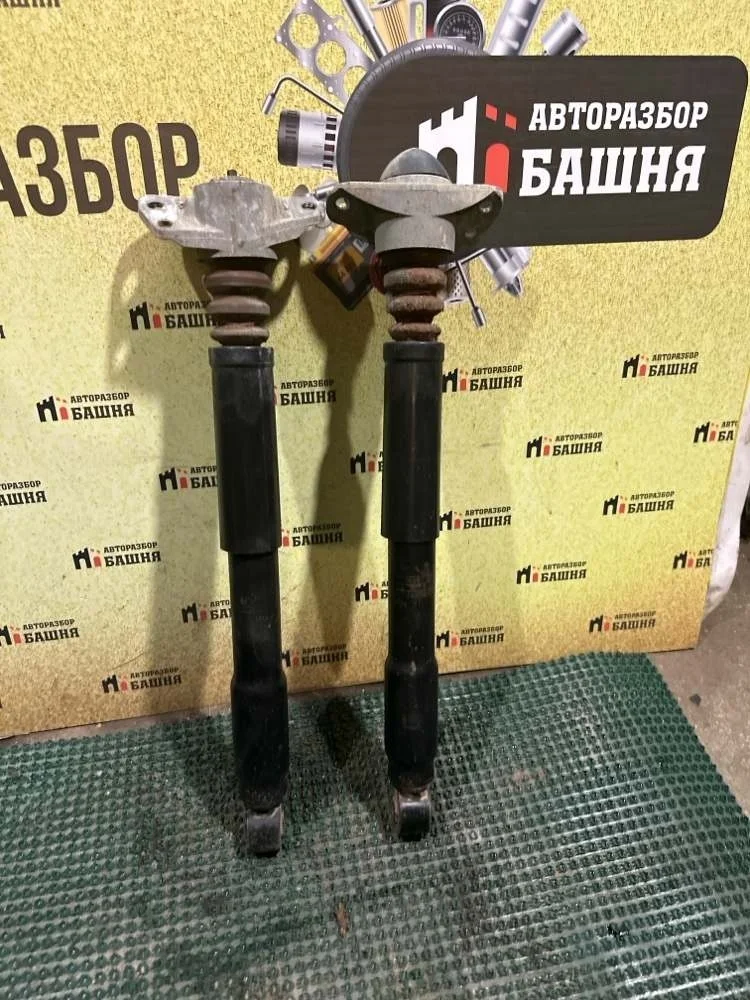 Амортизатор Skoda Yeti 2013 1K0513029MQ CBZB, задний